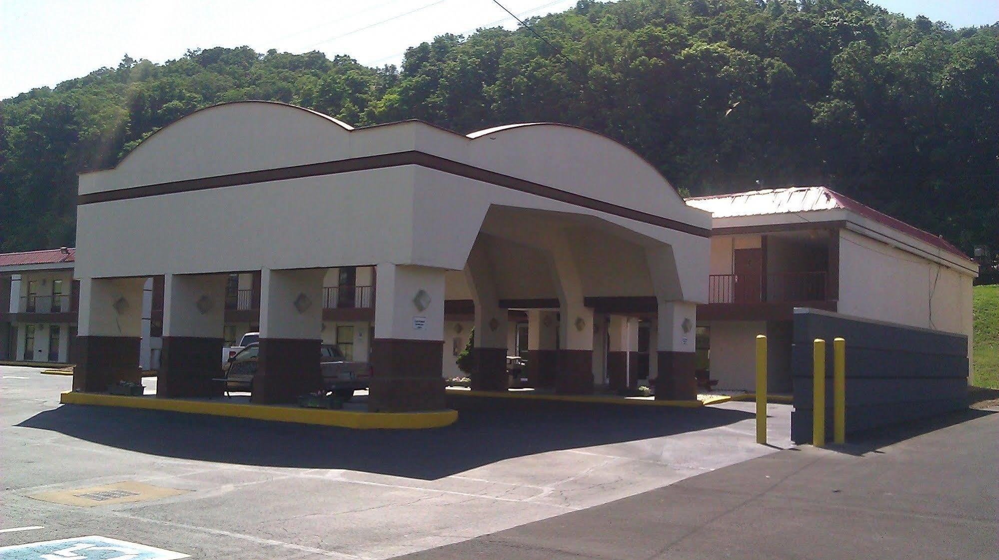 Quality Inn Bristol Exterior photo